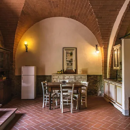 Tenuta Quarrata Aparthotel