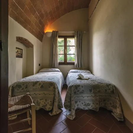 Tenuta Quarrata 3*